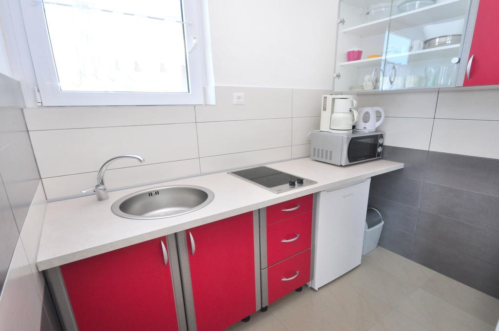 Apartments Zorka Leko Омиш Номер фото