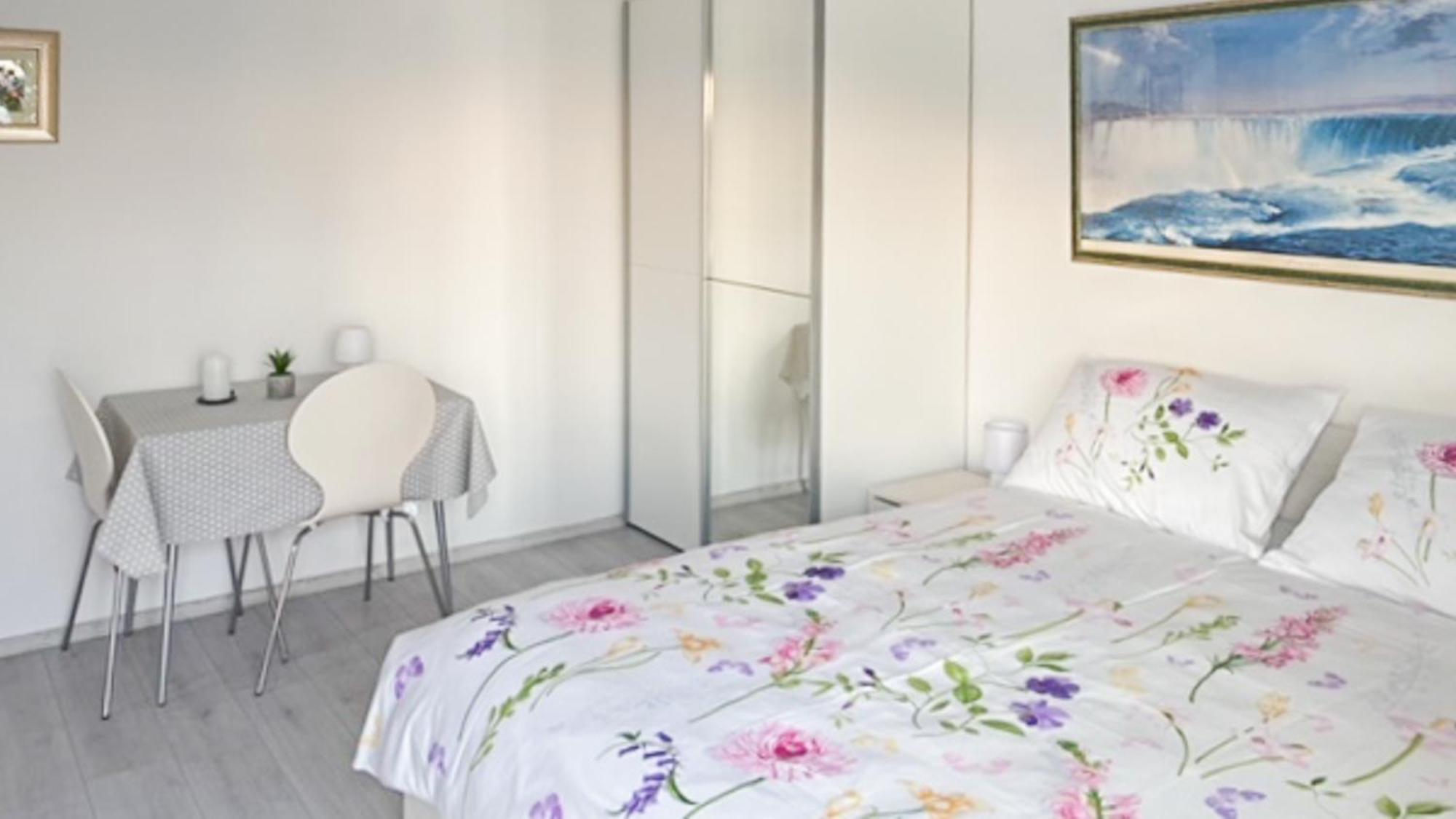 Apartments Zorka Leko Омиш Экстерьер фото