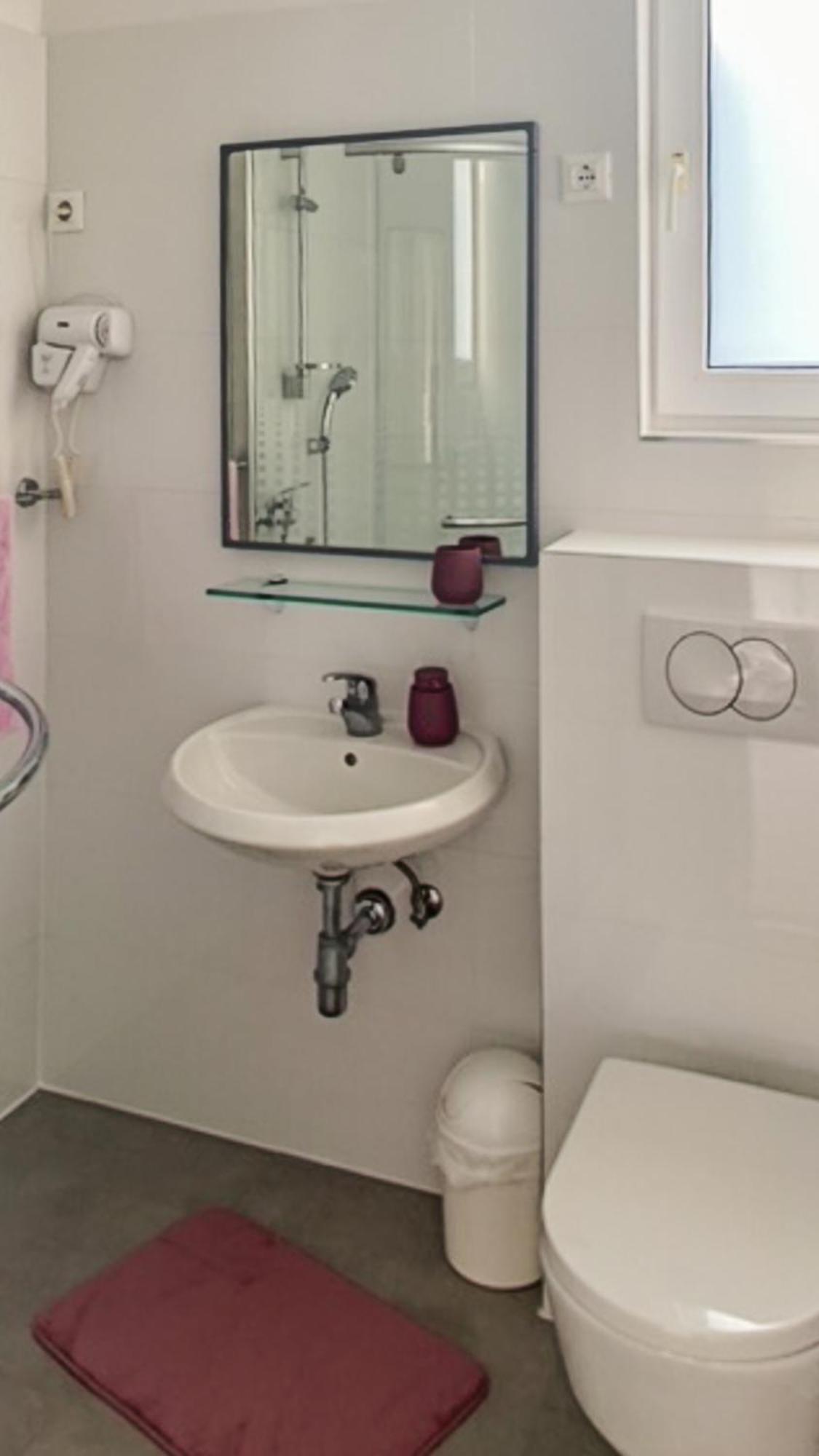 Apartments Zorka Leko Омиш Экстерьер фото